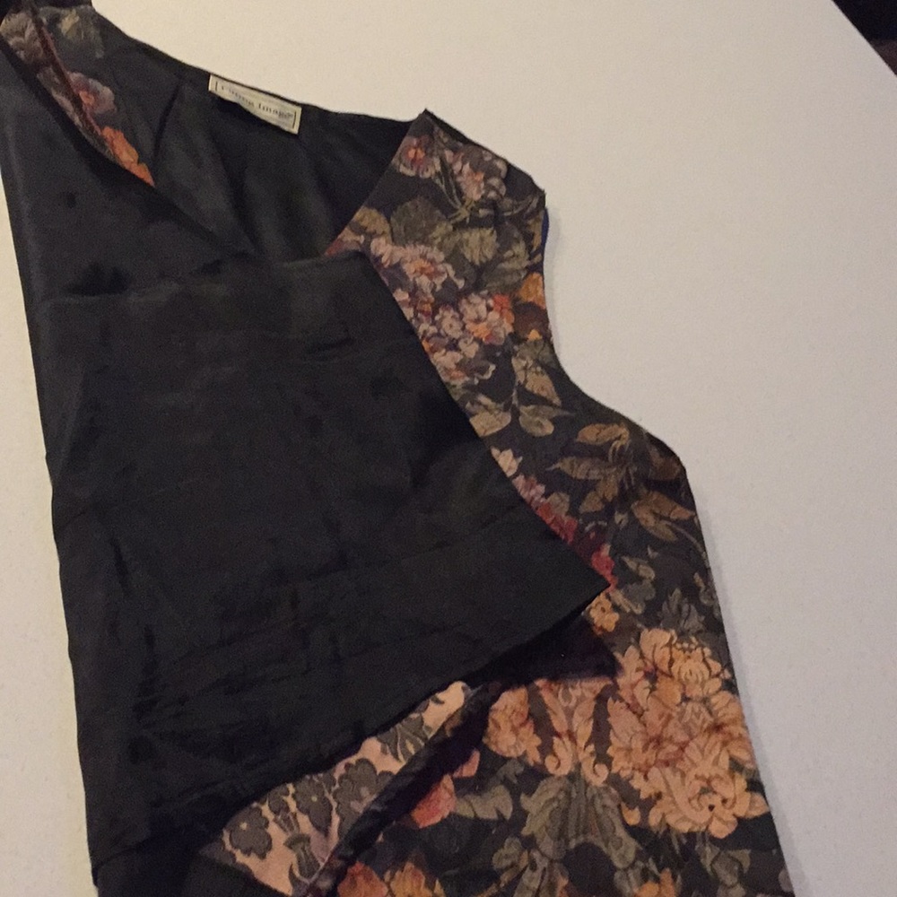 Floral Button Up - Picture 3 of 4